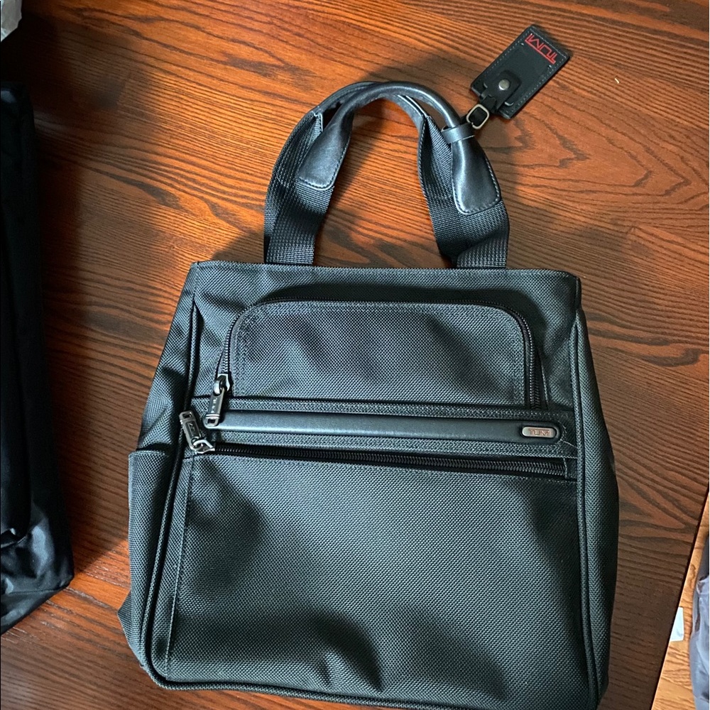 Tumi Tote